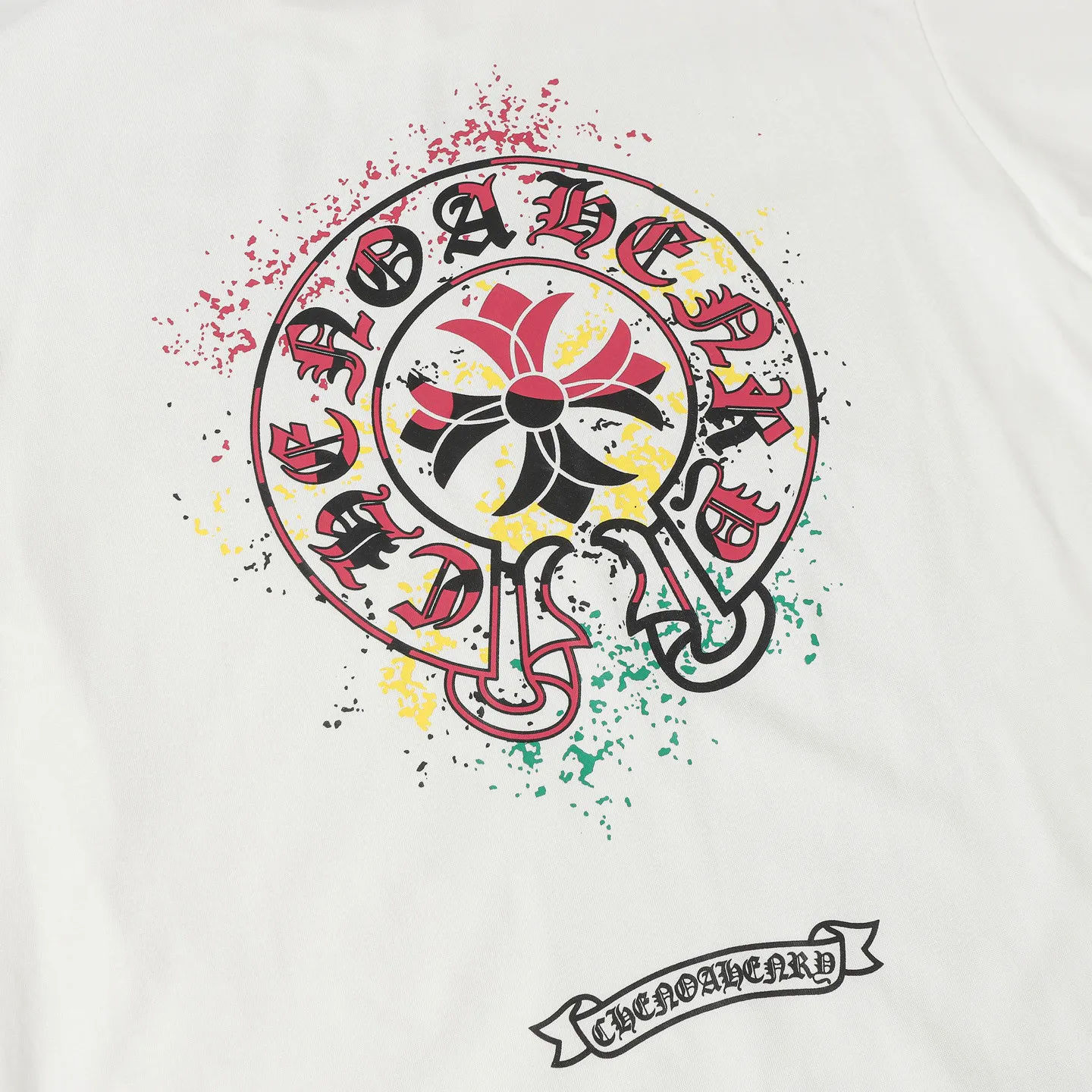 🅿️170 CHROME HEARTS/Chrome Heart CH spray-printed short-sleeved T-shirt The fabric is made of 280g heavy combed cotton, customized with 32 count 1*1 threads, and washed twice for ready-to-wear. The fabric is comfortable and skin-friendly without any strange feeling. Custom-dyed fabric, with high textile density, good drape, and not easy to deform. The thick texture and tight spinning process will not affect the breathability of the fabric. The color saturation is very high. Imported digital direct-injection printing technology. A versatile and good-looking short-sleeve. The loose version covers the flesh and makes you look slimmer. It is the same style for men and women. It has three complete standards. Color: Black-White Size: XS-L